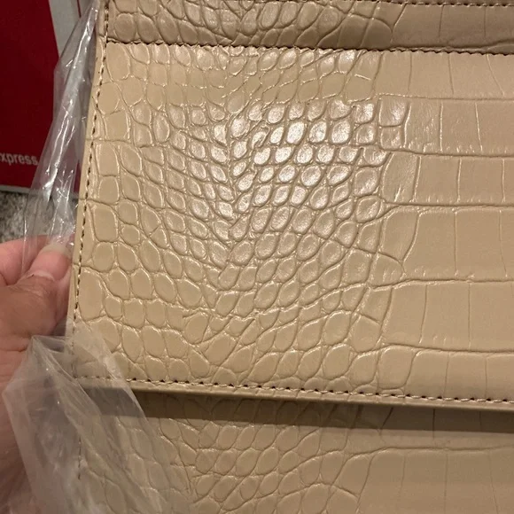 Modern Picnic The Large Luncher in Tan Croc Vegan Leather NWT - Picture 7 of 9